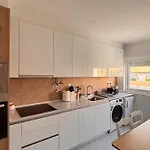 Apartamento Charming Baixa Vi - 2 *