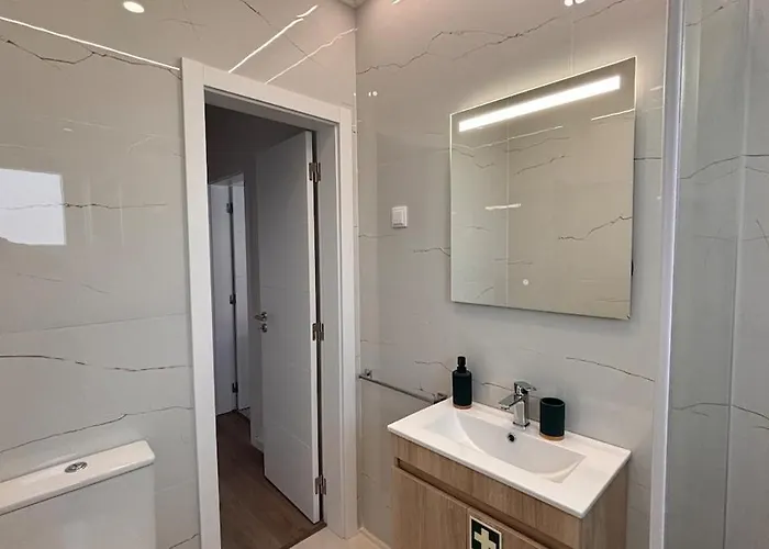 Charming Baixa Vi - 2 アパート *